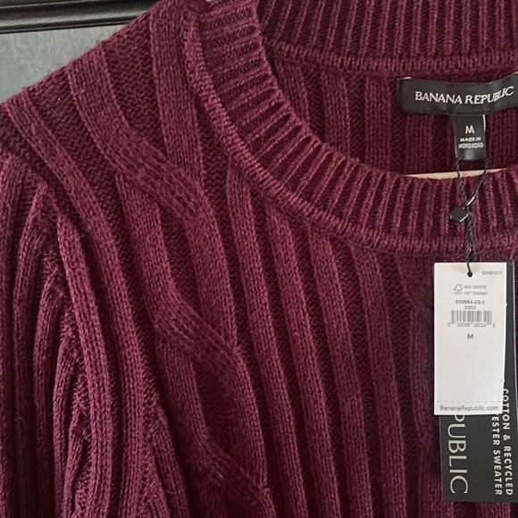 Banana Republic cable knit sweater, medium NWT - Picture 4 of 4